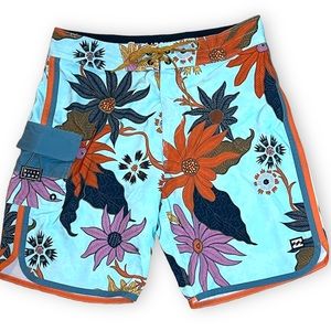 Mens Billabong Floral Printed Board Shorts | 29 Waist 🏄🏽